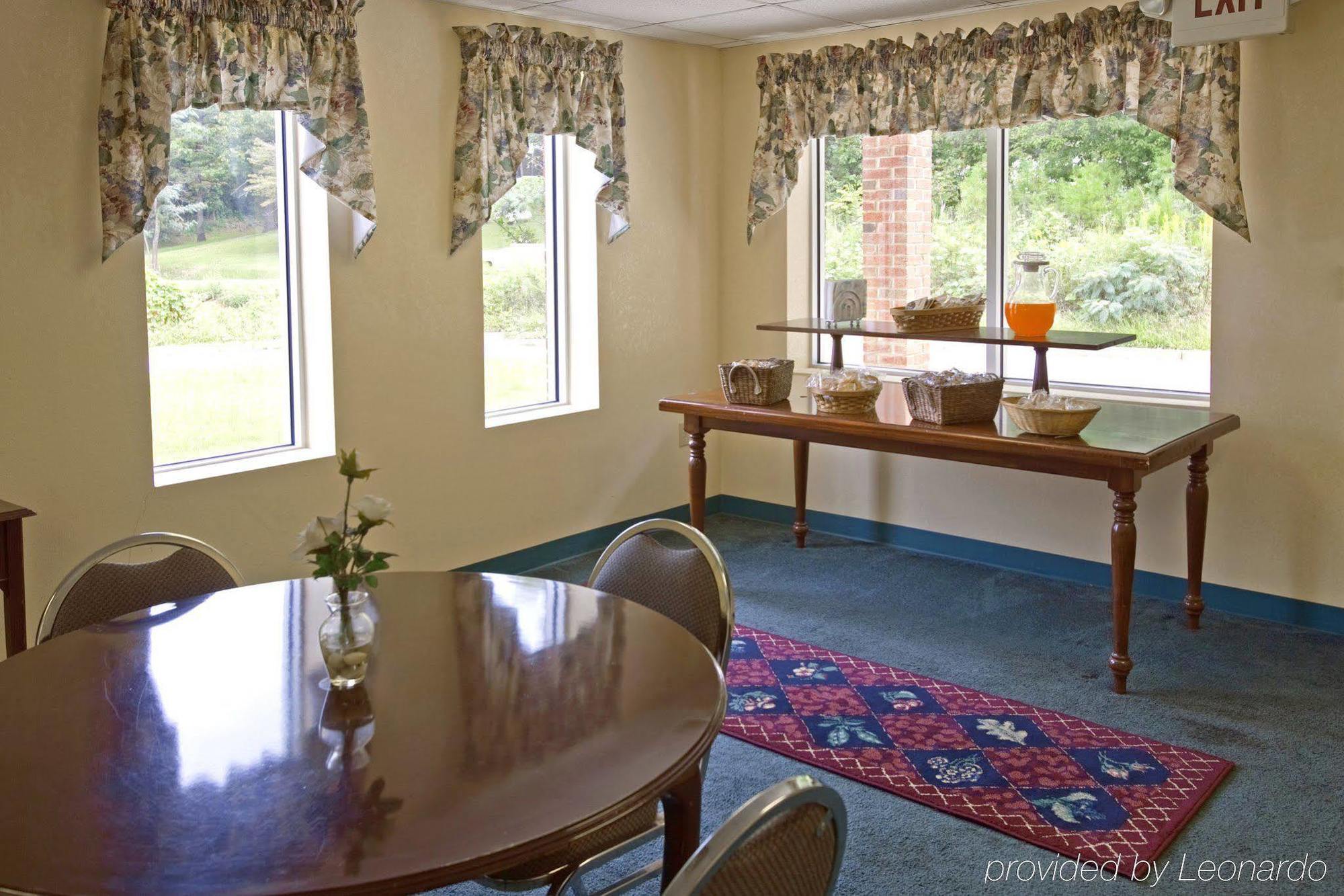 America'S Inn - Leeds Room photo
