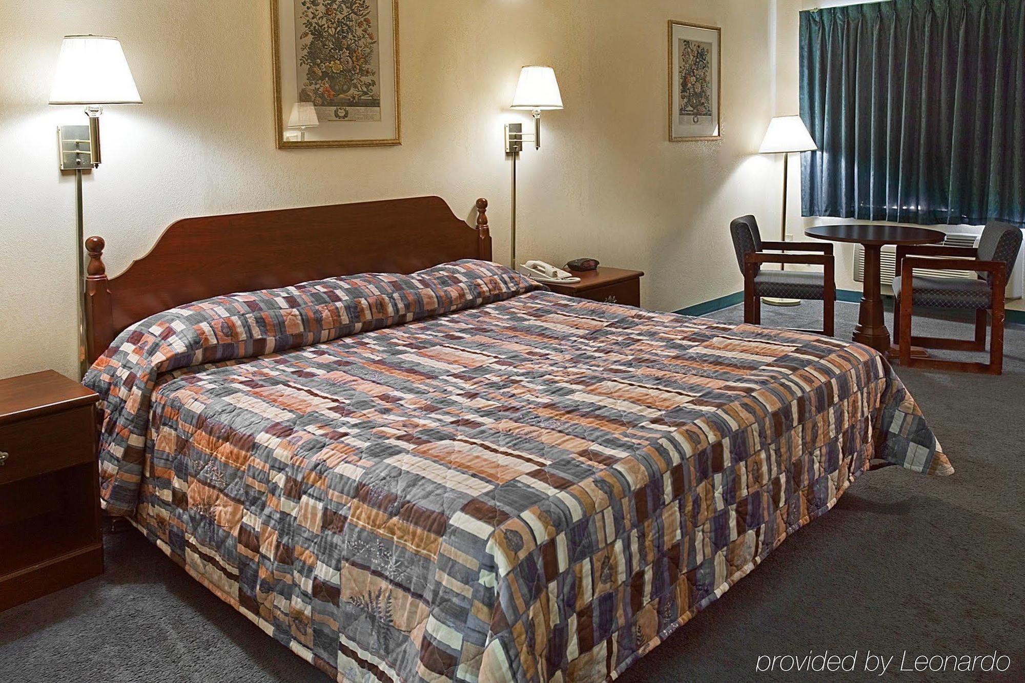 America'S Inn - Leeds Room photo