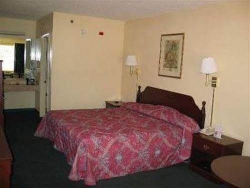 America'S Inn - Leeds Room photo